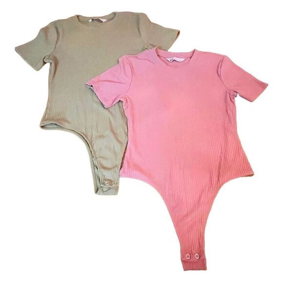 So Goods For Life Set Of Two Crewneck Shortsleeve Bodysuits Sage Green and Laven - Picture 12 of 12